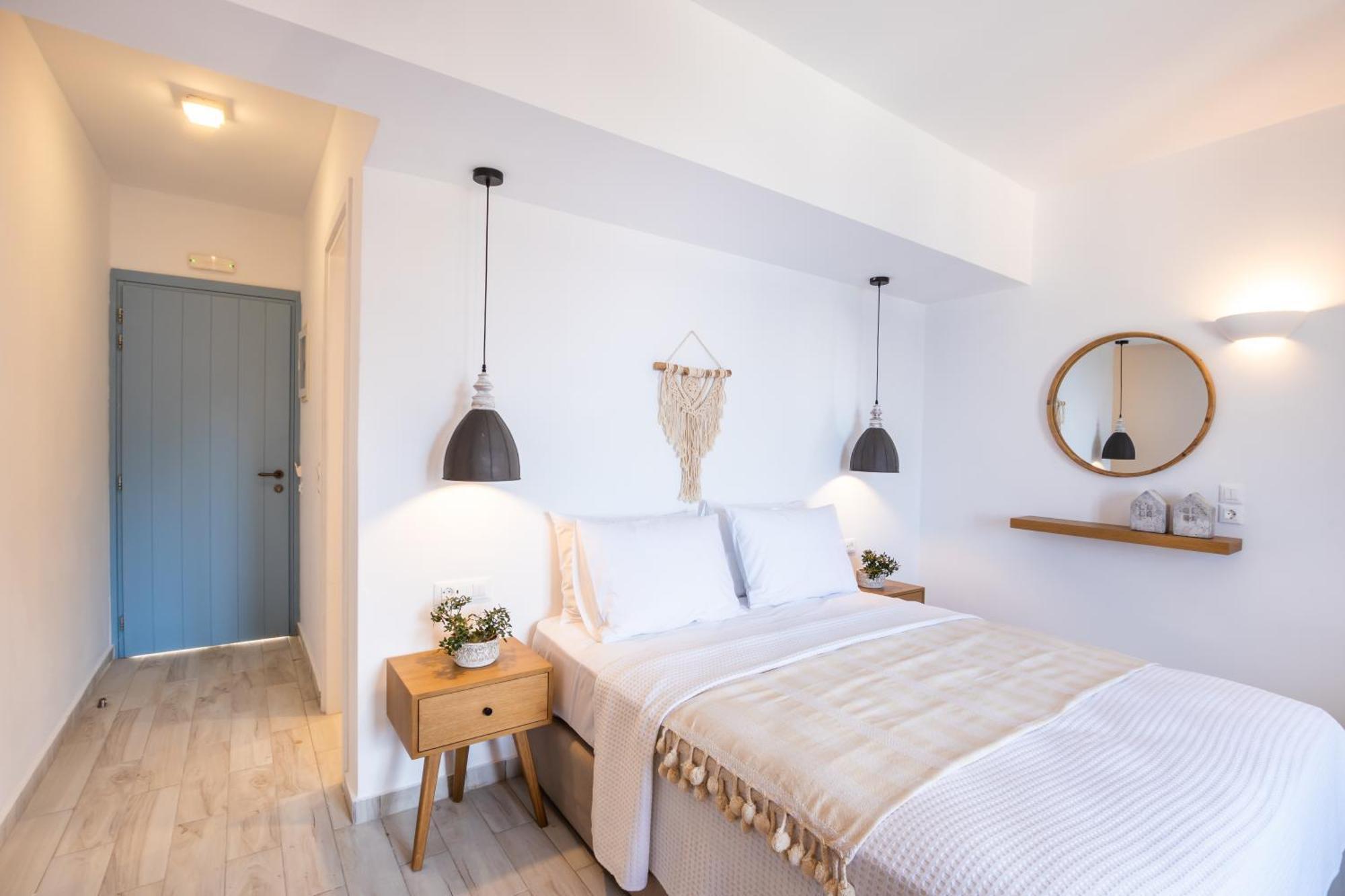 Yploui Suites 카르파토스 외부 사진