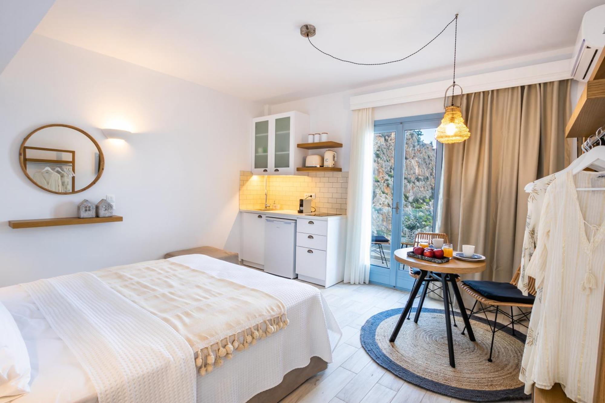 Yploui Suites 카르파토스 외부 사진