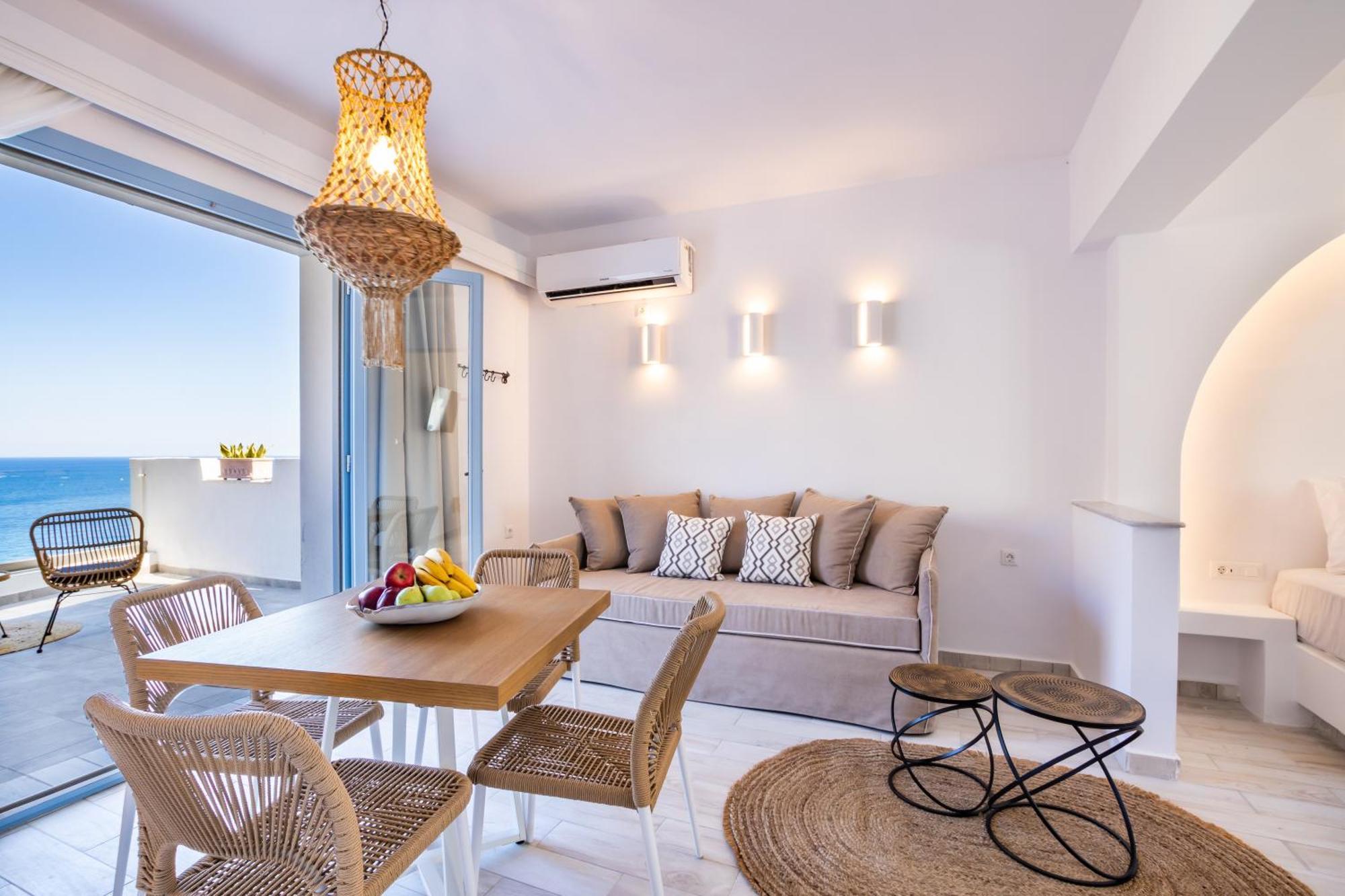Yploui Suites 카르파토스 외부 사진