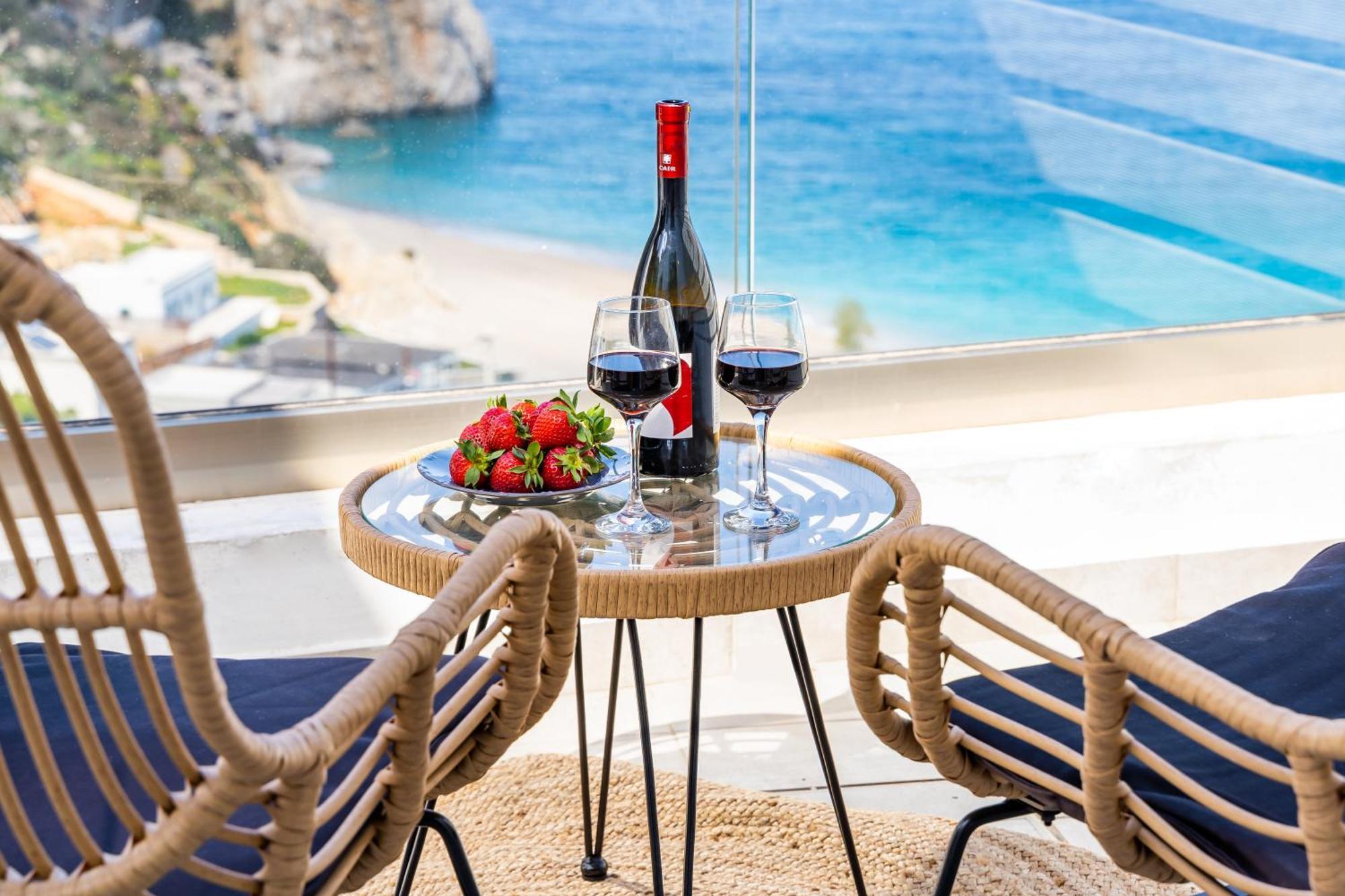 Yploui Suites 카르파토스 외부 사진