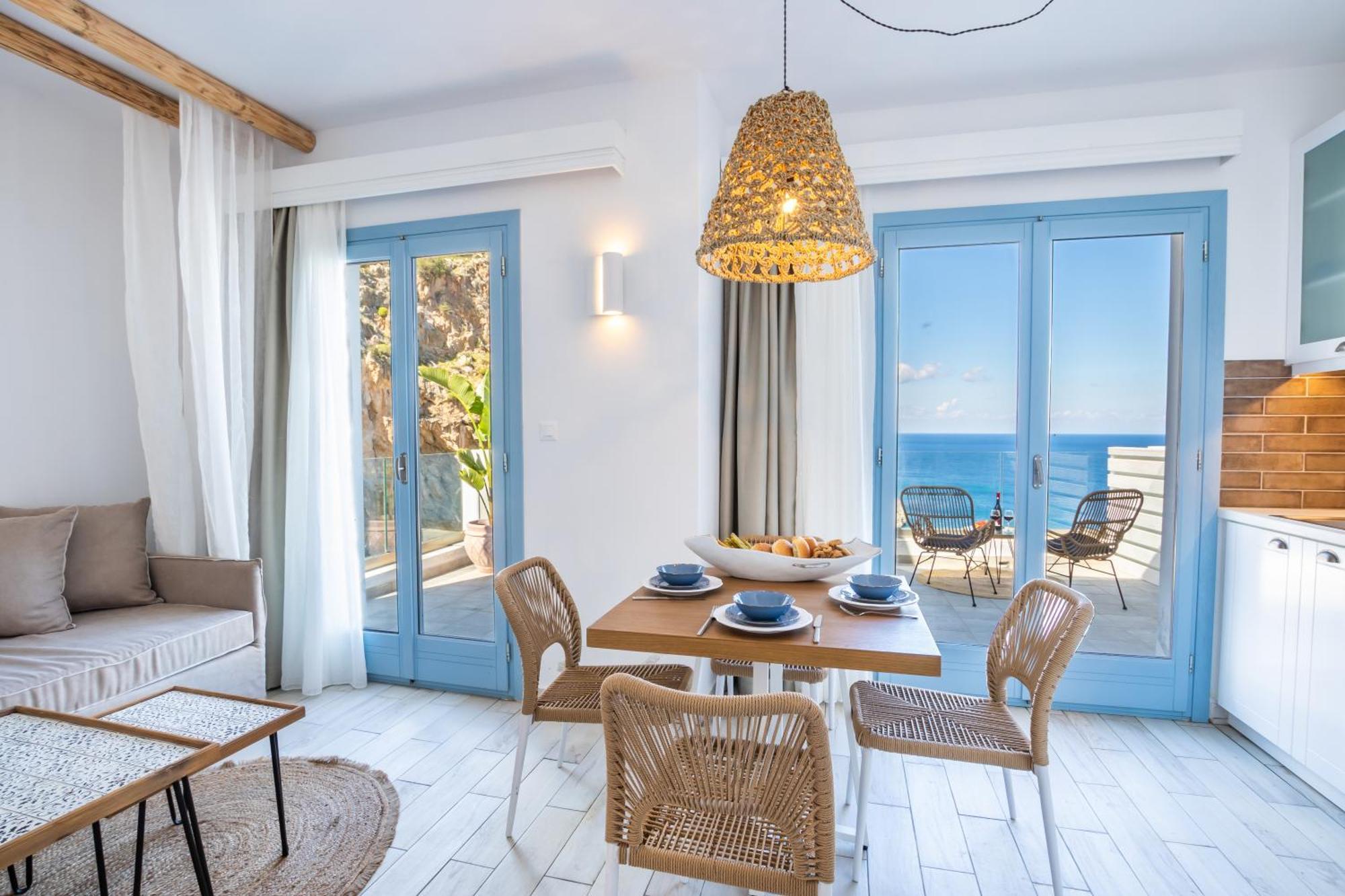 Yploui Suites 카르파토스 외부 사진